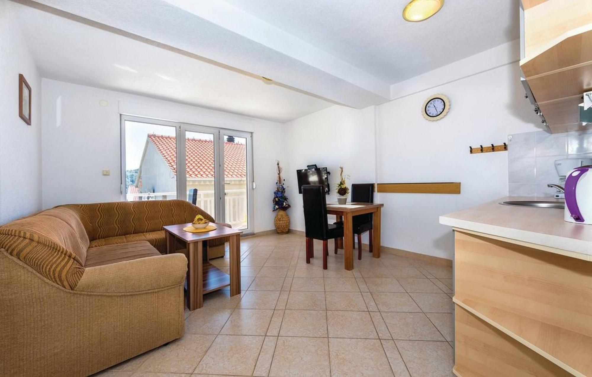 S&G Leko Apartmani Rogoznica Exterior photo